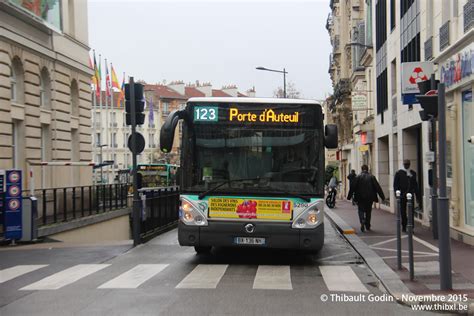 Bus 5290 BX 136 NH sur la ligne 123 RATP à Issy les Moulineaux