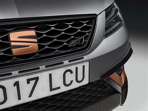 SEAT Leon Cupra R Specs & Photos - 2017, 2018, 2019, 2020, 2021, 2022 ...