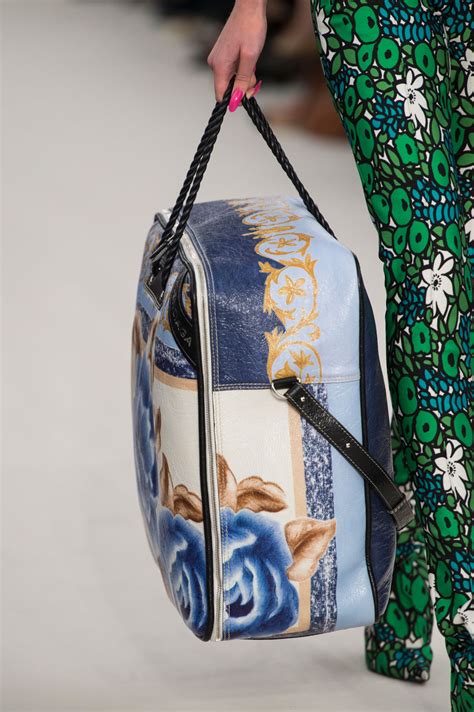 Balenciaga Woman Spring Summer 2017