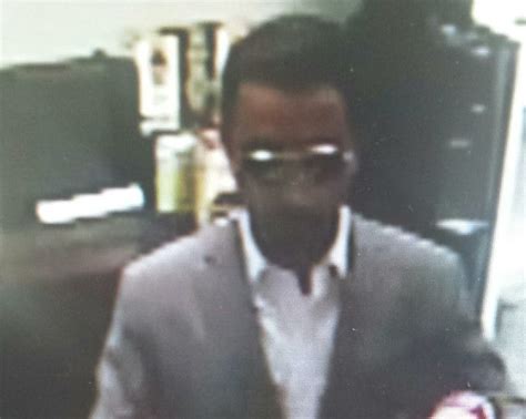 Fbi Seeks Bank Robber Wearing Suit Jacket Who Targeted District Arlington The Washington Post