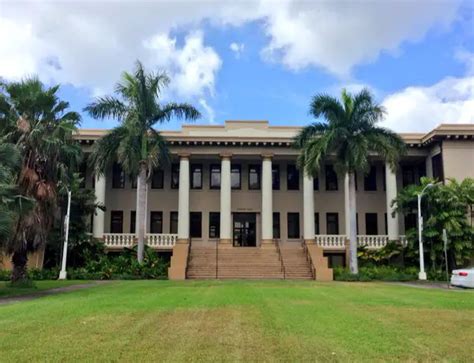 University of Hawaii Campus; Manoa, Hawaii - Study Breaks