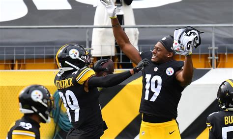 Steelers WR JuJu Smith-Schuster seems content with production