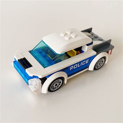 How to build Lego Custom Police Car