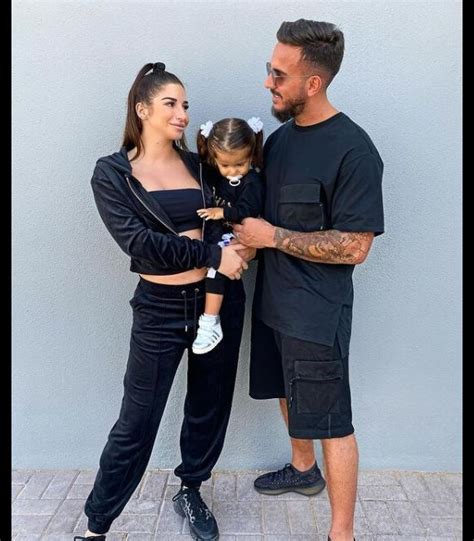 Photo Liam Di Benedetto avec son mari Christophe et sa fille Joy à