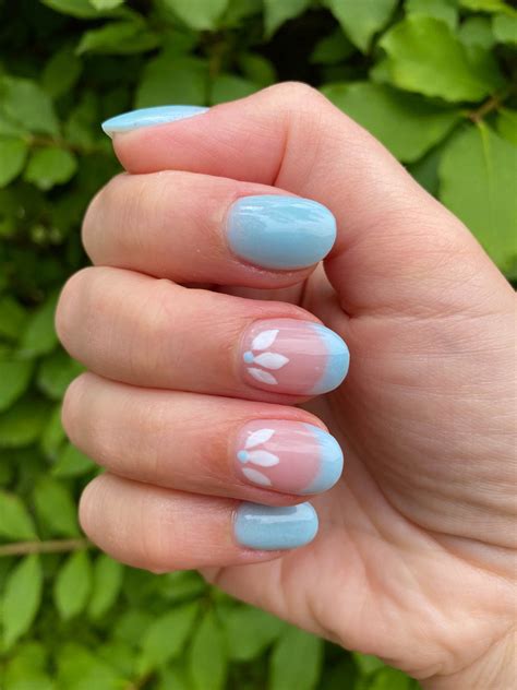 Simple Pink And Blue Nails Atelier Yuwa Ciao Jp