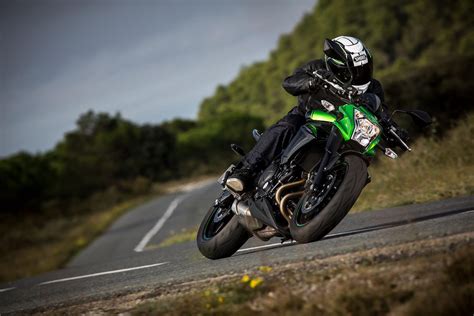 Kawasaki Er 6n Test Bilder Technische Daten