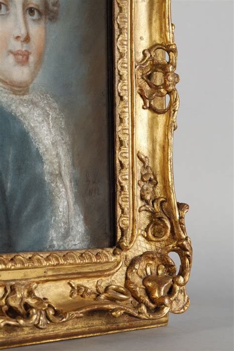 Pastel représentant un jeune homme signé François Hubert Drouais 1727