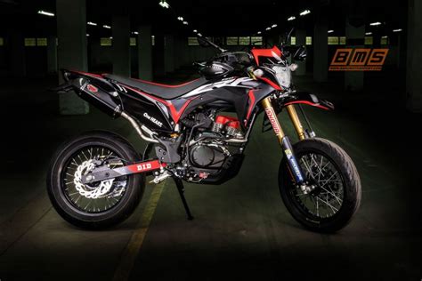 Acuan Modifikasi Crf150l Bergaya Supermoto