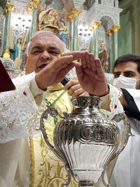 Dom Carvalho Preside Missa Da Unidade E Abençoa óleos Dos Enfermos Do