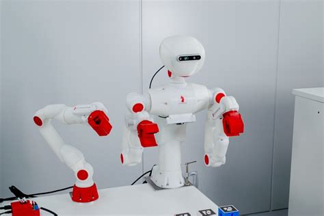 【動画あり】17軸の上半身ヒューマノイド型双腕ロボット、6月1日より発売 アールティが開発 ロボスタ