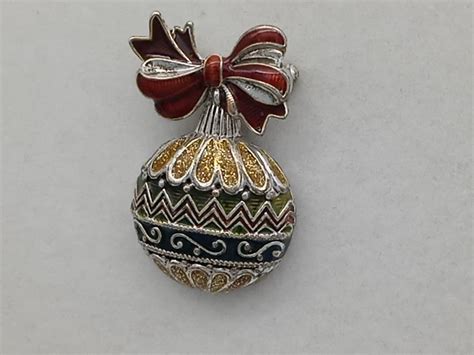 Christmas Ball Ornament Brooch Pin Ribbon Signed Nr Enamel Silver Tone