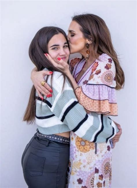 Paula Echevarría y su hija Daniella se lo pasan en grande en un