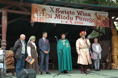 Jubileuszowe X Wi To Miodu I Wina Pitnego Zakon Obro A Psa Go Czego