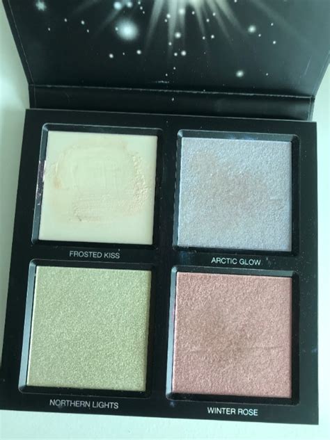 LIMITED EDITION Huda beauty Winter Solstice highlighter palette 美容化妝品