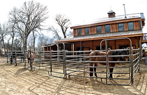 Stable Style An Apartment Barn In Taos Horses And Heels