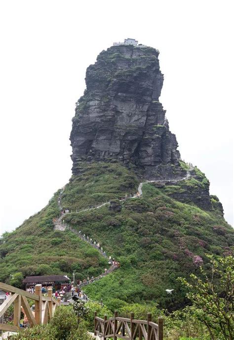 中國最驚險的寺廟就在貴州，橫跨兩座懸崖，至今無人知道如何建成 每日頭條