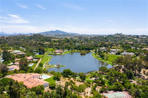 Fairbanks Ranch Neighborhood Guide Barry Estates