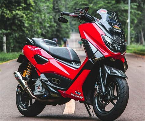 Perbandingan Yamaha Nmax Vs Honda Adv Bagus Mana