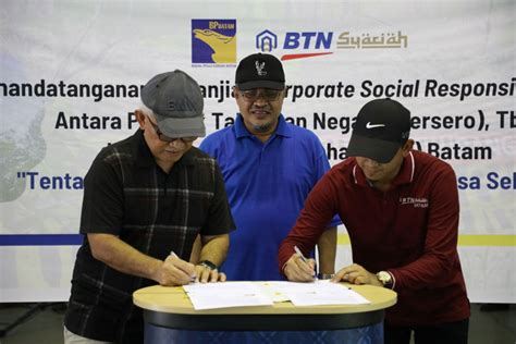 BTN Hibahkan Sarana Permainan Akan Untuk Taman Rusa Sekupang Sijori Id