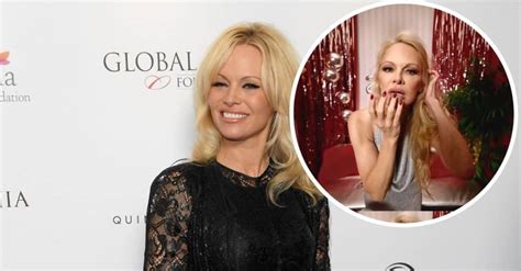 Pamela Anderson Stuns In S Makeup Look After Going Makeup Free For