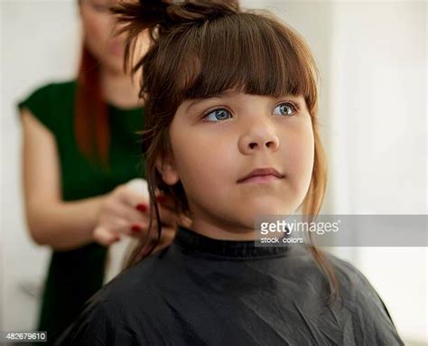 Girl Bangs Fotografías E Imágenes De Stock Getty Images