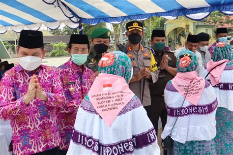 Kapolres Kapuas Hadiri Pelepasan Jemaah Haji Kabupaten Kapuas Tahun