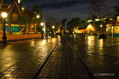 Rainy Day at the Disneyland Resort – Daps Magic