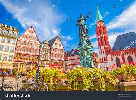 10 169 Frankfurt Old Town Germany Images, Stock Photos & Vectors ...