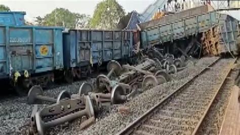 Crs To Probe Goods Train Derailment In Odisha Odishabytes