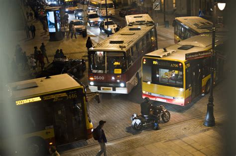 Noc Muze W Warszawski Transport Publiczny D U Ej Warszawski