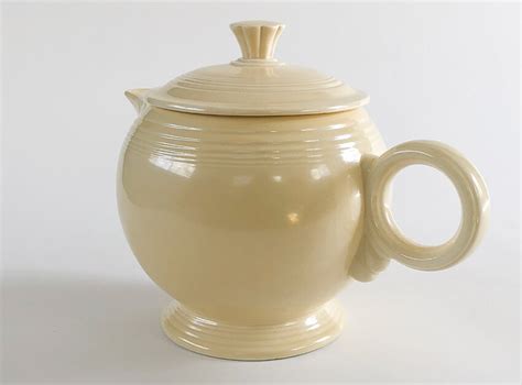 Ivory vintage fiesta large teapot