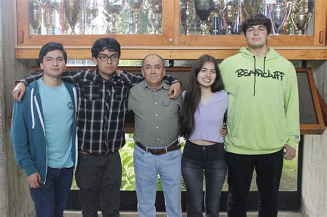 Cuatro estudiantes del Colegio San Mateo lograron puntaje nacional en