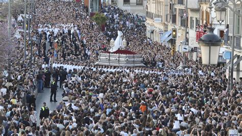 El Cautivo en su procesión del Lunes Santo de Málaga 2023 en fotos