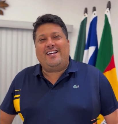 Prefeito Luciano anuncia data da live das atrações do Arraiá do Cumbe e