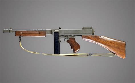 Military Gun Legends The Top World War Ii Submachine Guns Fortyfive