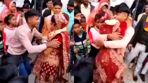 Bride Dance With Boyfriend Tujhko Hi Dulhan Banaunga Song Hug And Cry Wedding Video Goes Viral