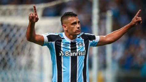 Diego Souza E Nicolas Voltam Reforço De Peso Do Grêmio Segue Fora