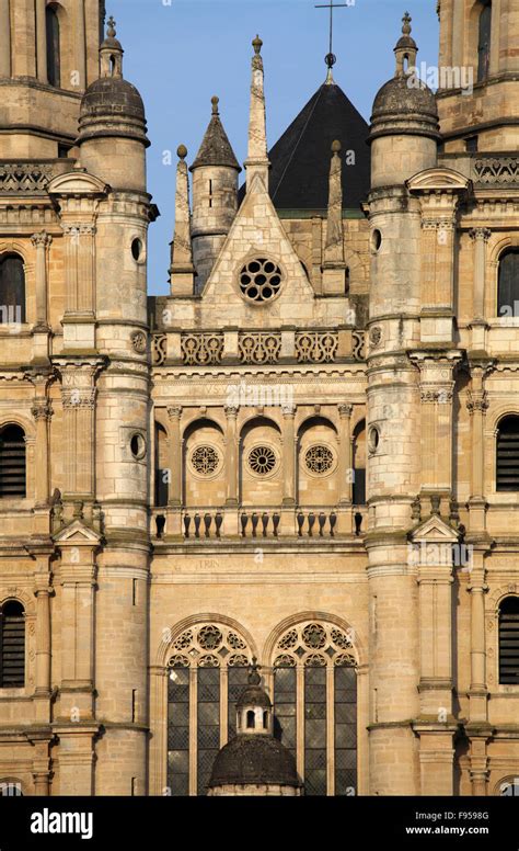 Dijon France Church Michel Hi Res Stock Photography And Images Alamy