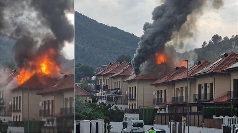 Un Rayo Causa Un Grave Incendio En Una Vivienda De Un Pueblo De