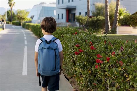 Vuelta al colegio cuánto debe pesar la mochila