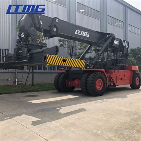 Heavy Duty Port Machine Container Loading Mobile Crane Ton Reach