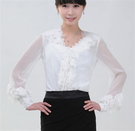 Basic Guides on Dressy Casual Attire for Important Events ~ Women ...