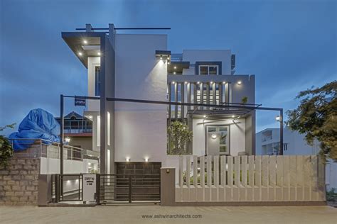 Daylight House X Residential Project By Ashwin Architects