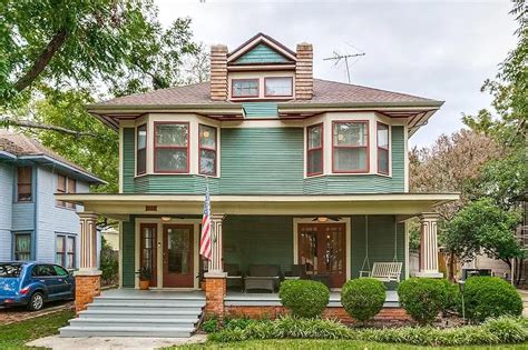 explore munger place homes  sale top agent dustin pitts