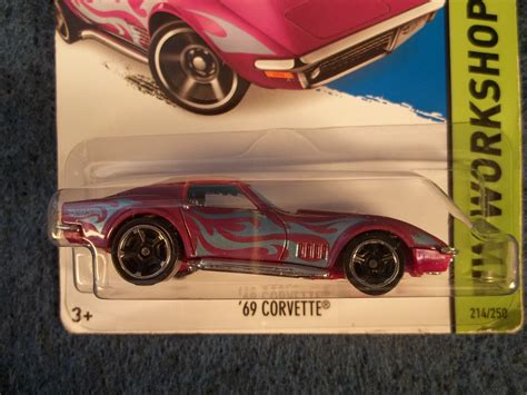 Hot Wheels Corvette Stingray HW Workshop Yellow Pink S Heat Fleet Set Contemporary