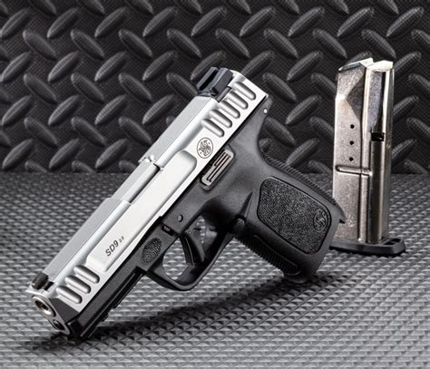 First Look: Smith & Wesson SD9 2.0 Pistol | An Official💼 Desfrute de ...