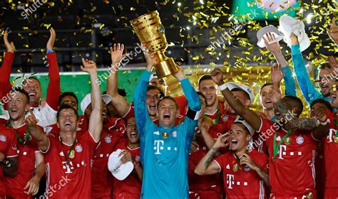 Bayern Munichs Goalkeeper Manuel Neuer C Editorial Stock Photo Stock