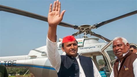 Akhilesh Yadav Ahead Of Up Polls Akhilesh Announces Alliance With Uncles Party Telegraph India