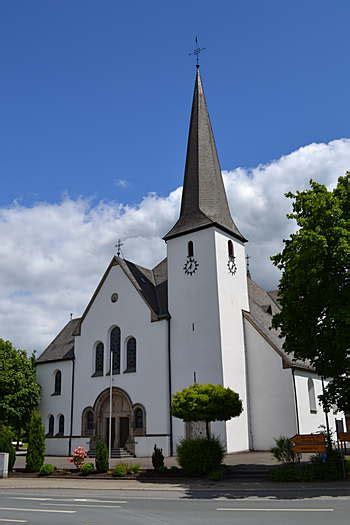 Pfarrkirche St Hubertus Rumabel