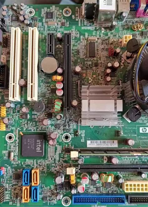 Intel Hp Laptop Motherboard At Best Price In Kolkata Id 2849563714055